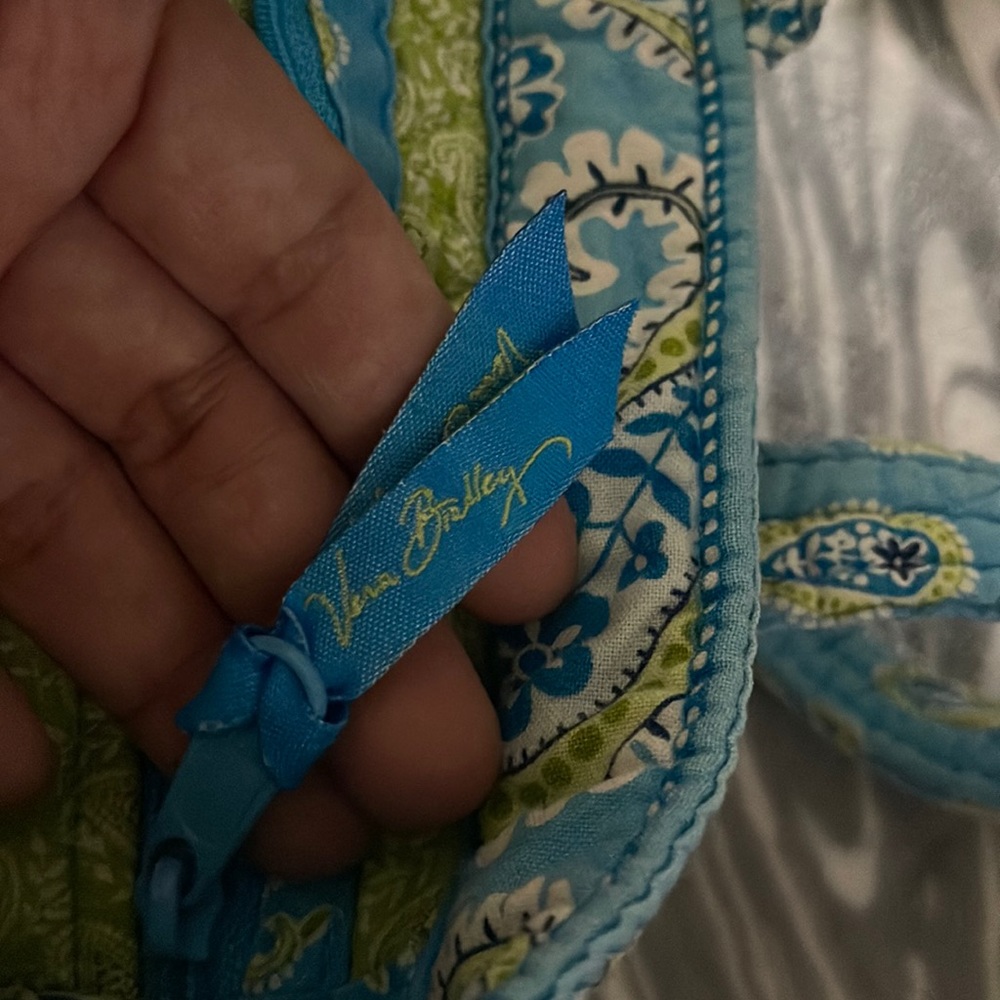 2 Vera Bradley Bags - Picture 14 of 16
